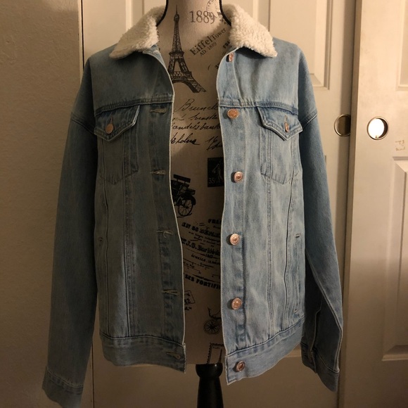 Forever 21 Denim jacket w/ Sherpa-lined collar - Picture 6 of 8
